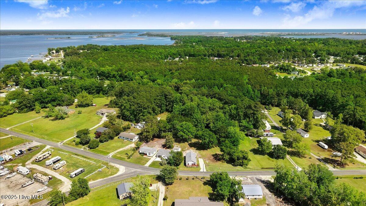 232 Fulcher Landing Rd Sneads Ferry, NC 28460