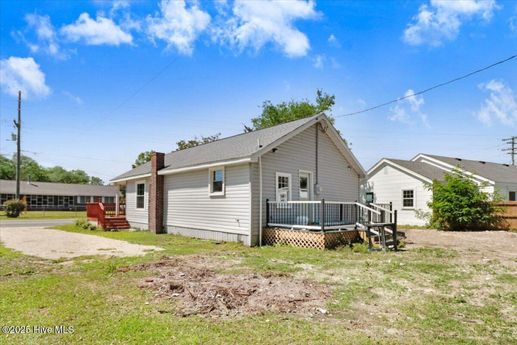 226 Fulcher Landing Rd Sneads Ferry, NC 28460