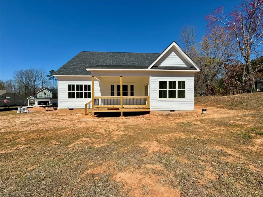 5920 Crossview Dr Kernersville, NC 27284