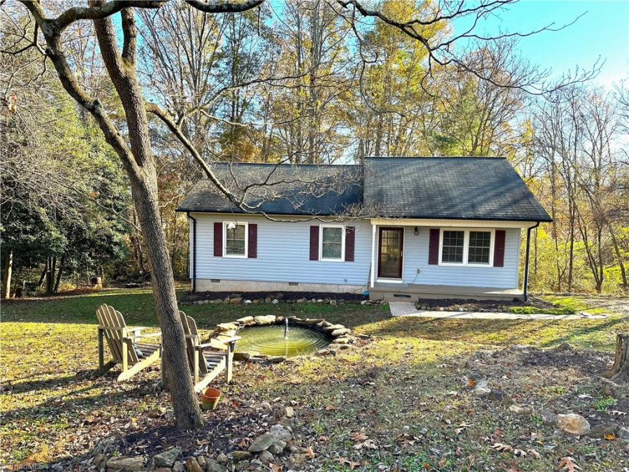 142 Pumpkin Patch Dr North Wilkesboro, NC 28659