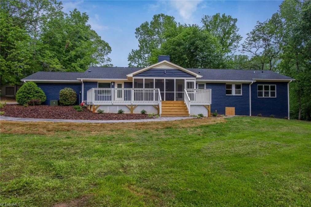 104 Shawnee Cir Lexington, NC 27295
