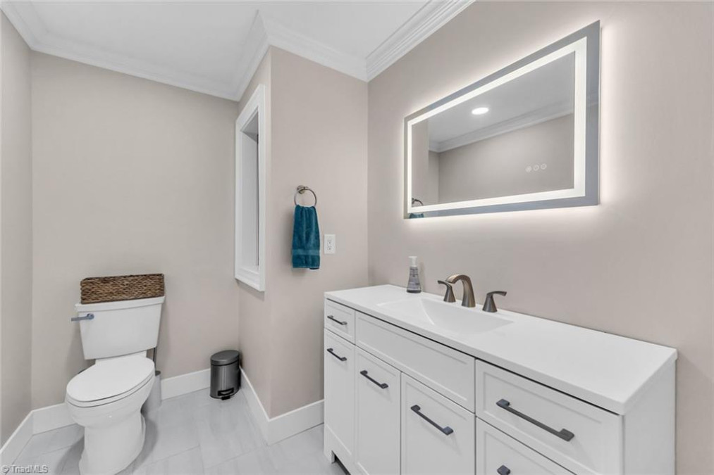 104 Shawnee Cir Lexington, NC 27295