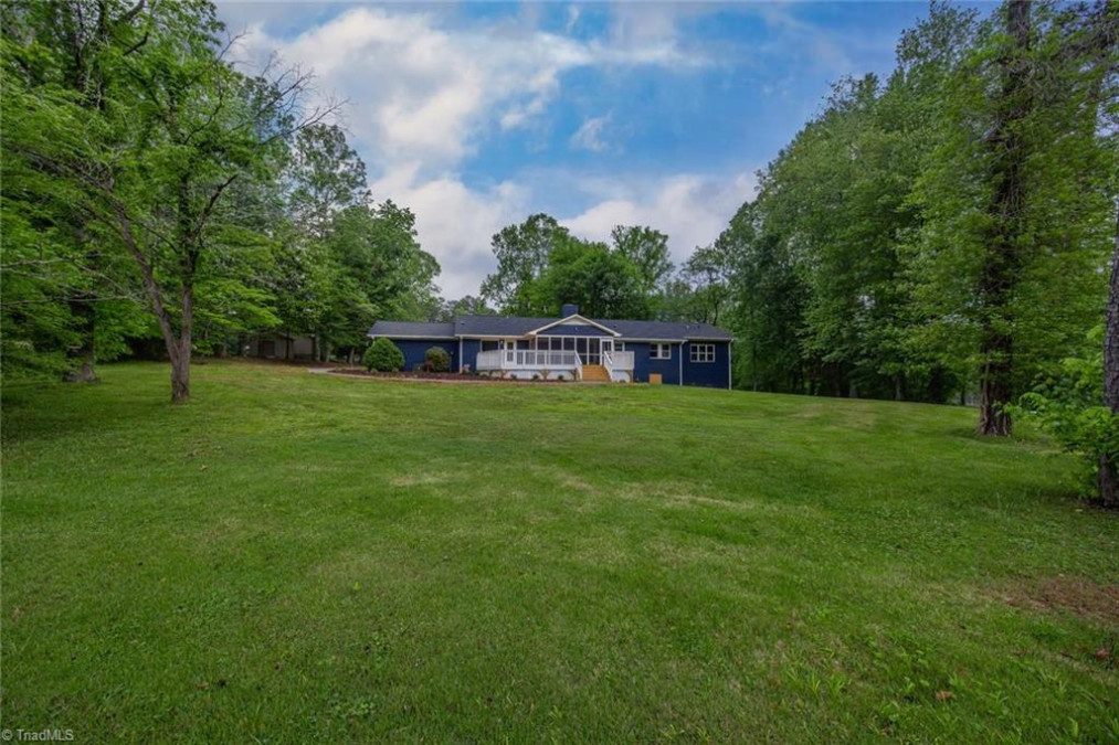 104 Shawnee Cir Lexington, NC 27295
