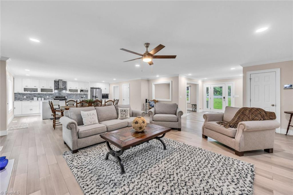104 Shawnee Cir Lexington, NC 27295