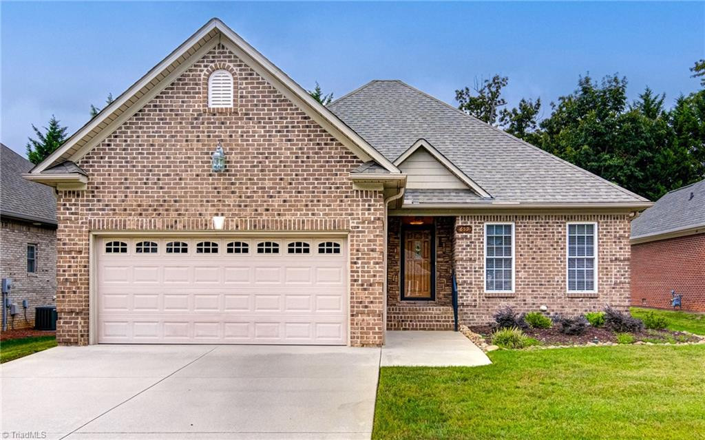 659 Dobson Ct Kernersville, NC 27284