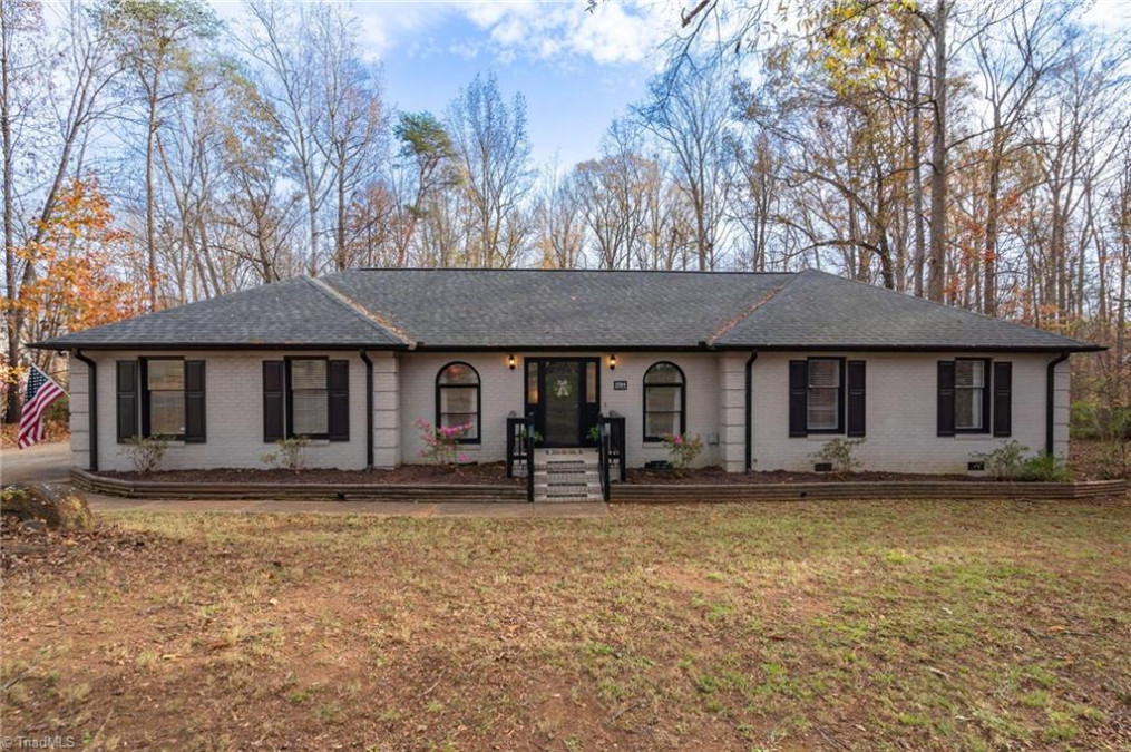 2504 Moss Creek Loop Elon, NC 27244