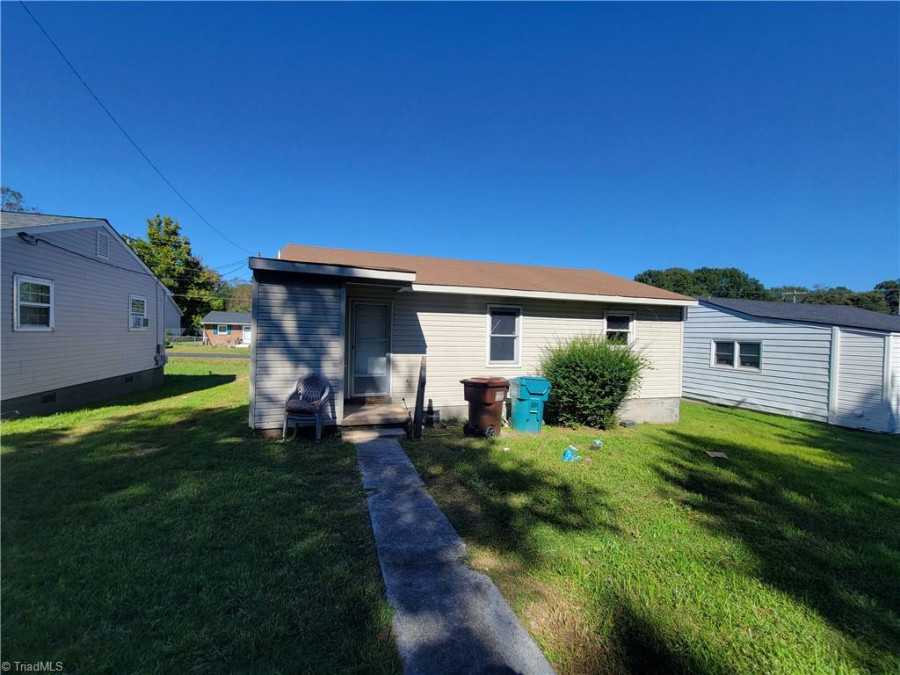 214 Moffitt Dr, High Point, NC 27265 MLS 1160619