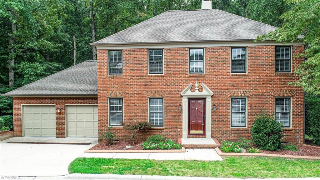 105 Quarterpath Ct Jamestown, NC 27282