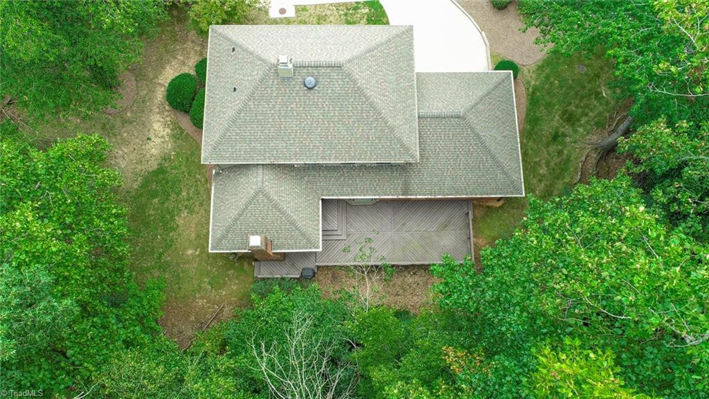 105 Quarterpath Ct Jamestown, NC 27282