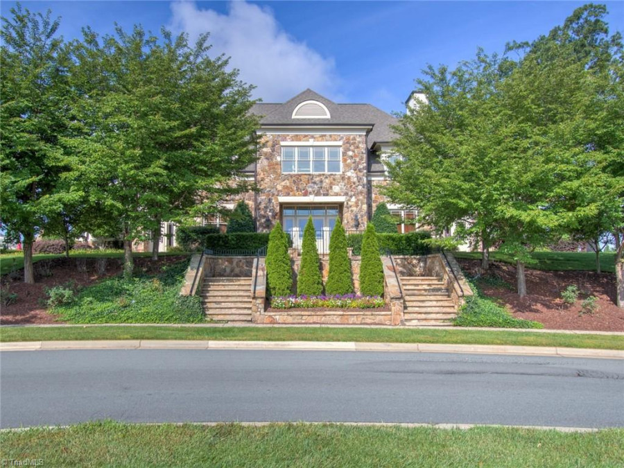 3122 Castlerock Dr Burlington, NC 27215