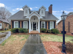 4205 Club Pointe Ct Winston Salem, NC 27104