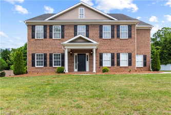 6549 Fieldmont Manor Dr Tobaccoville, NC 27050