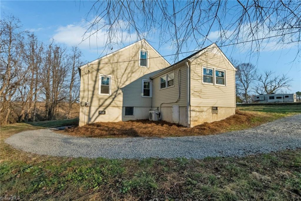 857 Adams Ridge Rd State Road, NC 28676