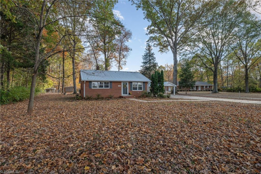 4401 Laura View Trl Clemmons, NC 27012