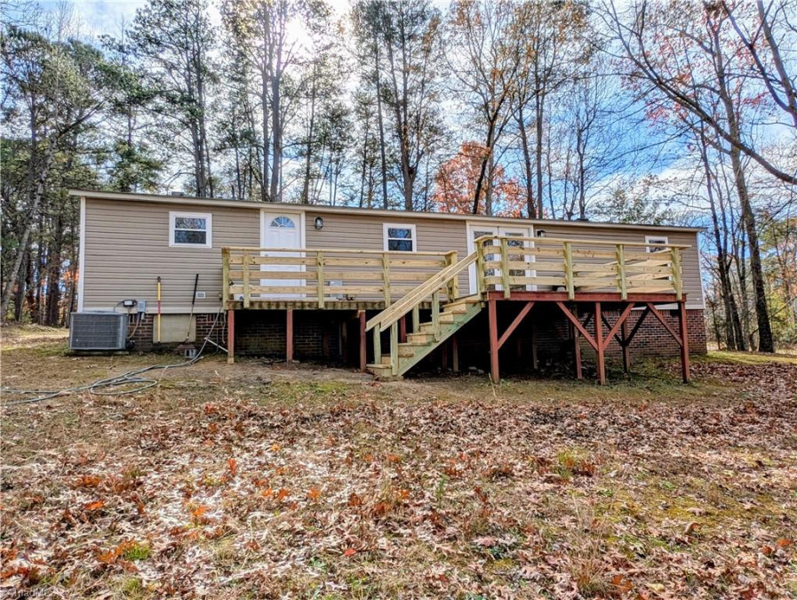 152 Paynetown Rd Mount Airy, NC 27030