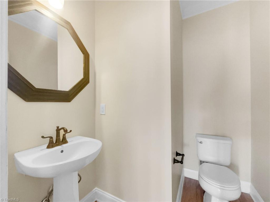 8102 Broad Ridge Ct Browns Summit, NC 27214