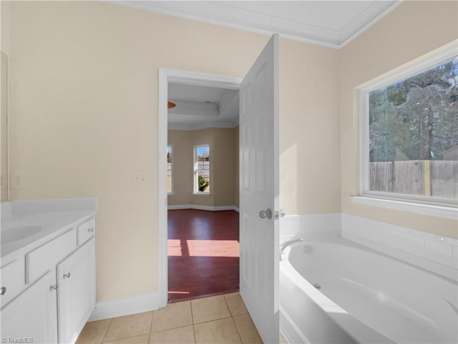 8102 Broad Ridge Ct Browns Summit, NC 27214