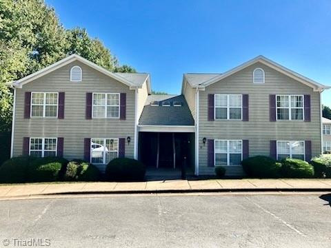 5 Meadowood Glen Way Greensboro, NC 27409