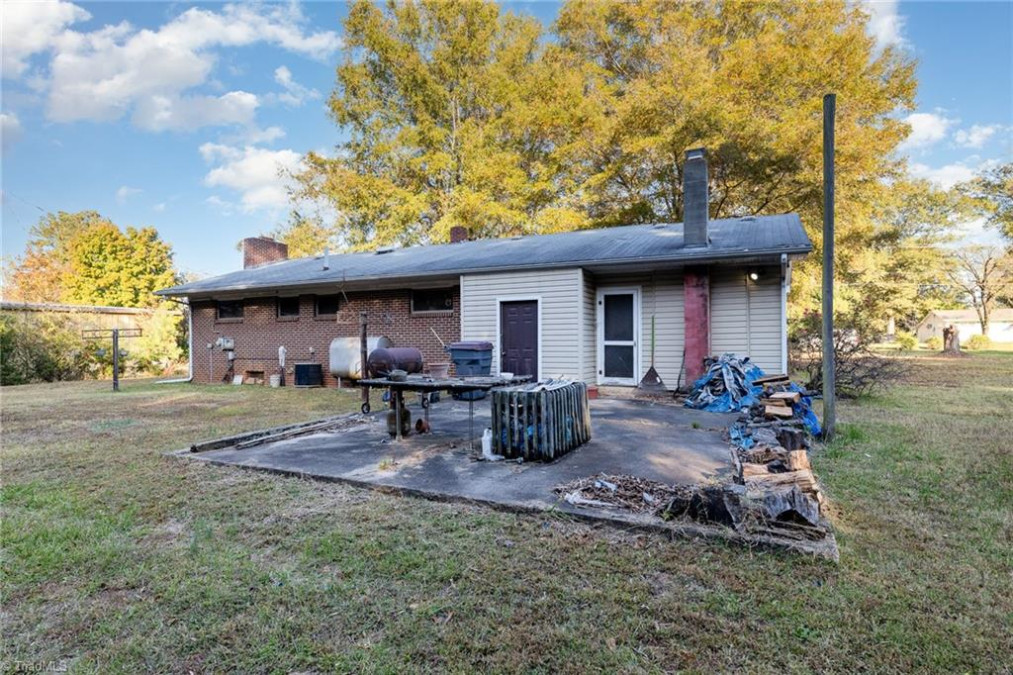 1918 Pickrell Rd Reidsville, NC 27320