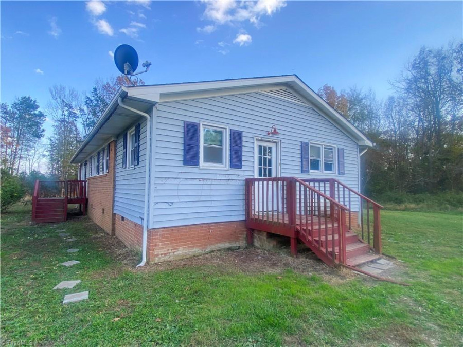 376 Gunn Poole Rd Mebane, NC 27302