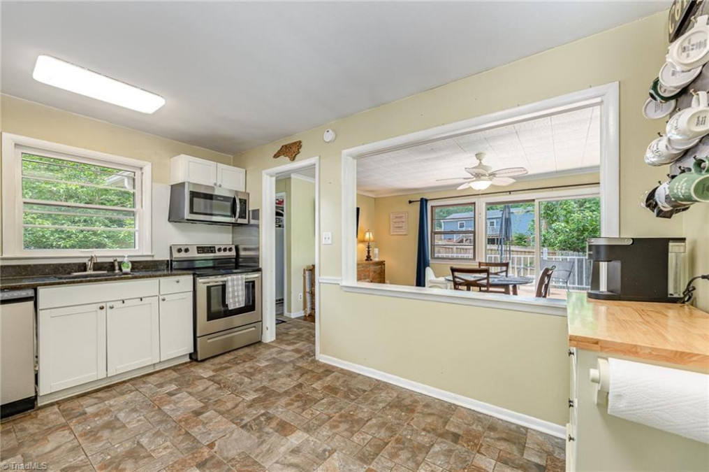 3104 Canterbury St Greensboro, NC 27408