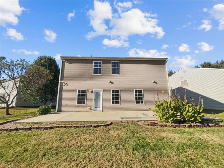 1306 Crystal Skye Ct Burlington, NC 27215